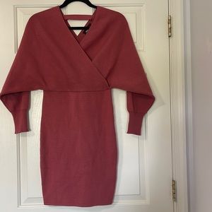 South Moon Under V neck, above the knee, hourglass mauve dress, size M